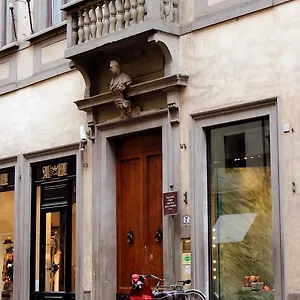 Scoti Otel